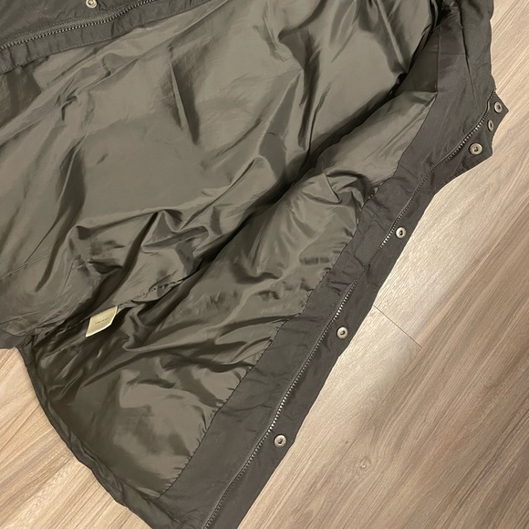 St. John’s Bay Puffer Vest - Picture 4 of 4